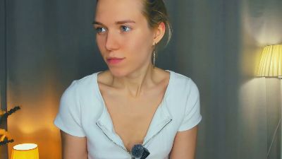 BriannaVert live cam on Cam4