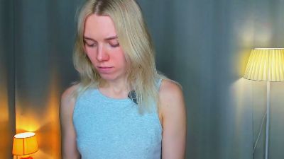BriannaVert live cam on Cam4