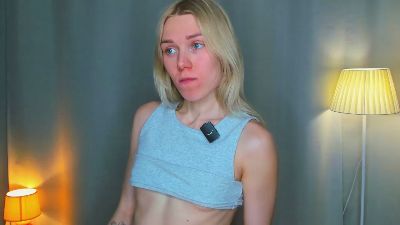 BriannaVert live cam on Cam4