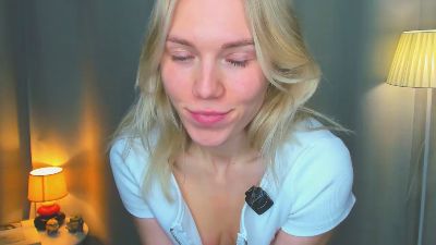 BriannaVert live cam on Cam4