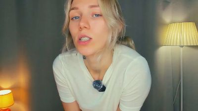 BriannaVert live cam on Cam4