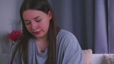 BridgetEast live cam on Cam4