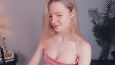 BridgetKaaz live cam on Cam4