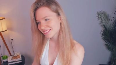 BridgetKaaz live cam on Cam4