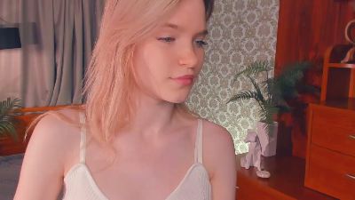 BridgetKaaz live cam on Cam4