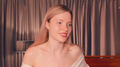 BridgetKaaz live cam on Cam4