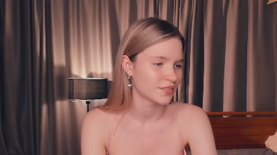 BridgetKaaz live cam on Cam4