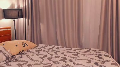 BridgetKaaz live cam on Cam4