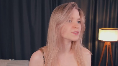 BridgetKaaz live cam on Cam4