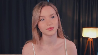 BridgetKaaz live cam on Cam4