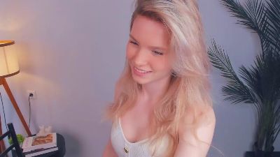 BridgetKaaz live cam on Cam4