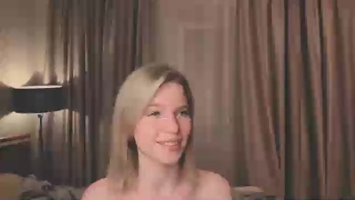 BridgetKaaz live cam on Cam4