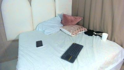 Briian__ live cam on Cam4