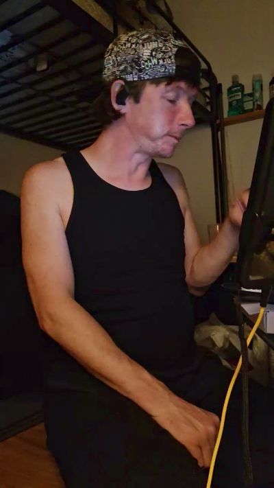 Brinkx89 live cam on Cam4