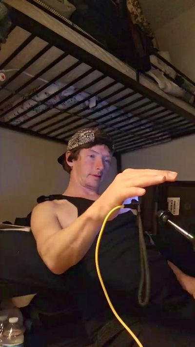 Brinkx89 live cam on Cam4