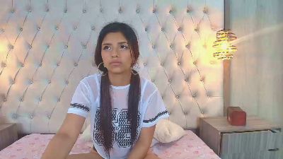 Briony_Walker live cam on Cam4