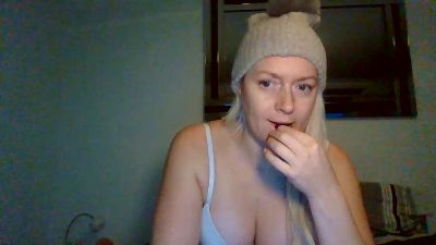 British_Kim live cam on Cam4