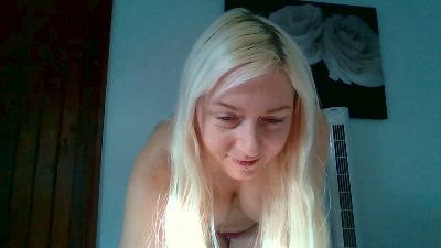 British_Kim live cam on Cam4