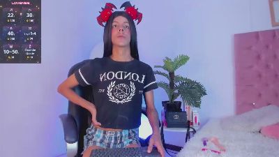 Britney_Moon26 live cam on Cam4