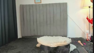 Britney_Moon26 live cam on Cam4
