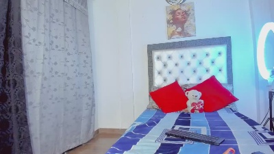Britneyqueen777 live cam on Cam4
