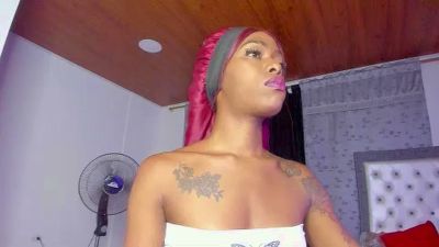 Britneyqueen777 live cam on Cam4