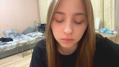 BrittEtoll live cam and statistics on UnifiedCams