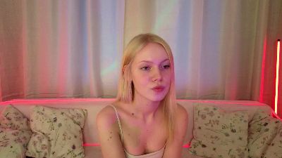 BrittMcgannon live cam on Cam4