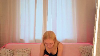 BrittMcgannon live cam on Cam4