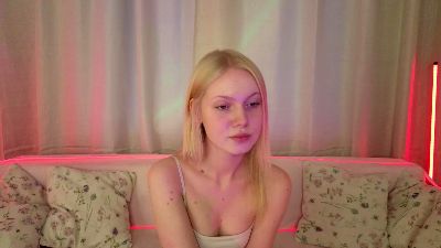 BrittMcgannon live cam on Cam4