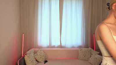 BrittMcgannon live cam on Cam4
