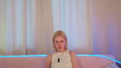 BrittMcgannon live cam on Cam4