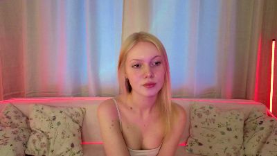 BrittMcgannon live cam on Cam4