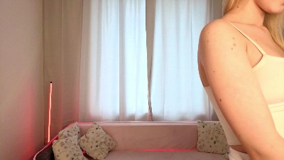 BrittMcgannon live cam on Cam4