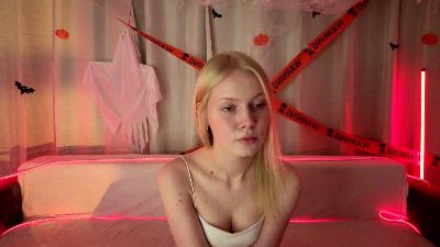 BrittMcgannon live cam on Cam4