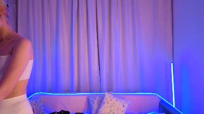 BrittMcgannon live cam on Cam4