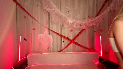 BrittMcgannon live cam on Cam4
