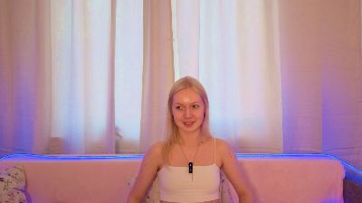 BrittMcgannon live cam on Cam4