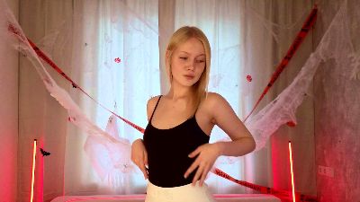 BrittMcgannon live cam on Cam4