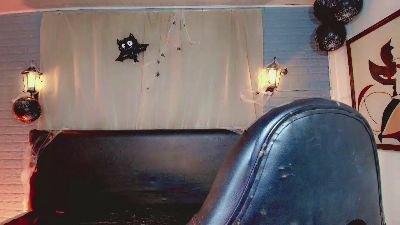 BrittanyGomez_1 live cam on Cam4