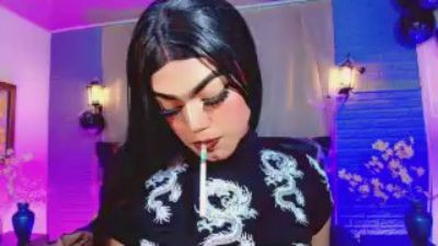 BrittanyGomez_1 live cam on Cam4