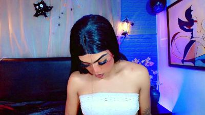 BrittanyGomez_1 live cam on Cam4
