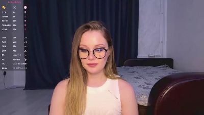 BrittniSicola live cam on Cam4