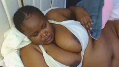 Brizzy_dee live cam on Cam4