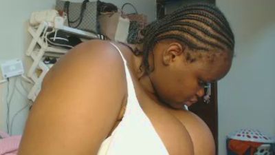 Brizzy_dee live cam on Cam4