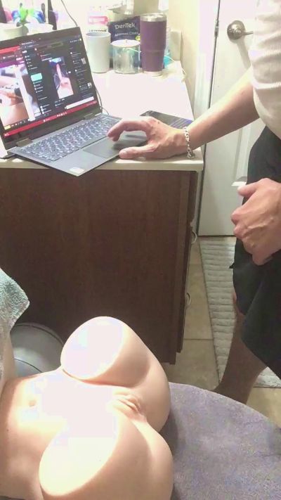 BrosWebsite live cam on Cam4