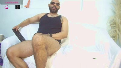 Bruce_bigdick live cam on Cam4