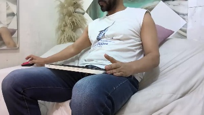 Bruce_bigdick live cam on Cam4