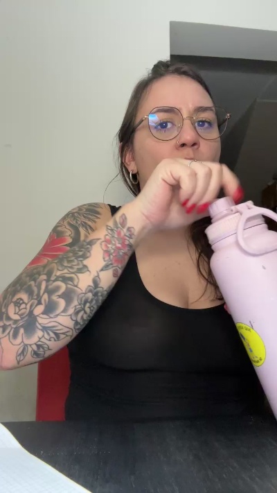 Brunaa live cam on Cam4