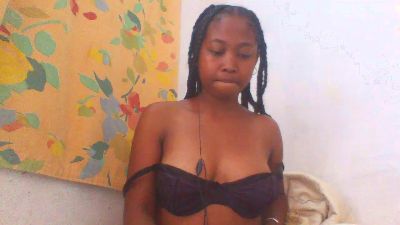 Brunellah live cam on Cam4